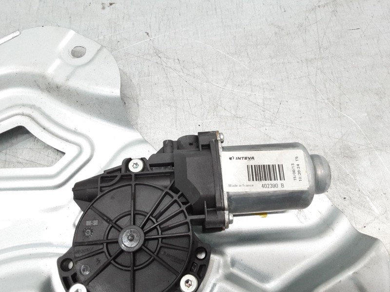 Recambio de elevalunas electrico delantero derecho para hyundai ix35 (lm, el, elh) 1.7 crdi referencia OEM IAM 402390B  