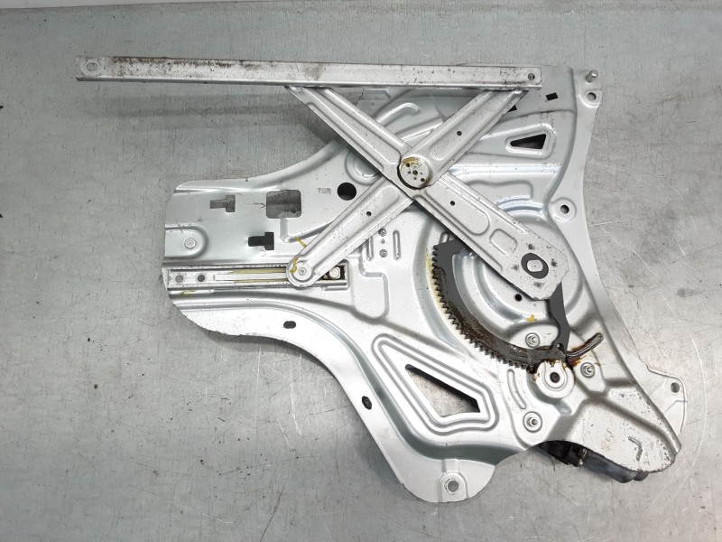 Recambio de elevalunas electrico delantero derecho para hyundai ix35 (lm, el, elh) 1.7 crdi referencia OEM IAM 402390B  