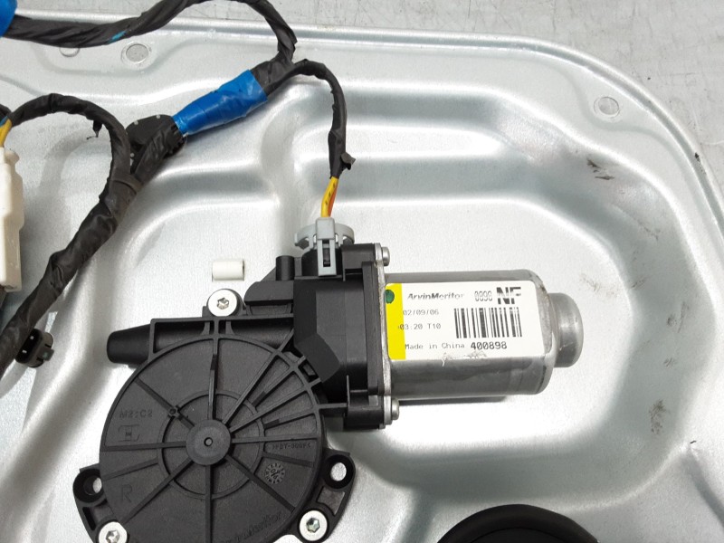 Recambio de elevalunas electrico delantero derecho para hyundai sonata v (nf) 2.0 crdi referencia OEM IAM 400898  