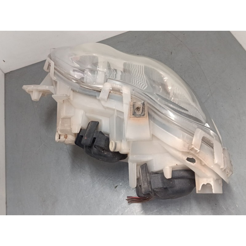 Recambio de faro derecho para smart fortwo coupé (450) 0.7 (450.352, 450.332) referencia OEM IAM 0301169202  