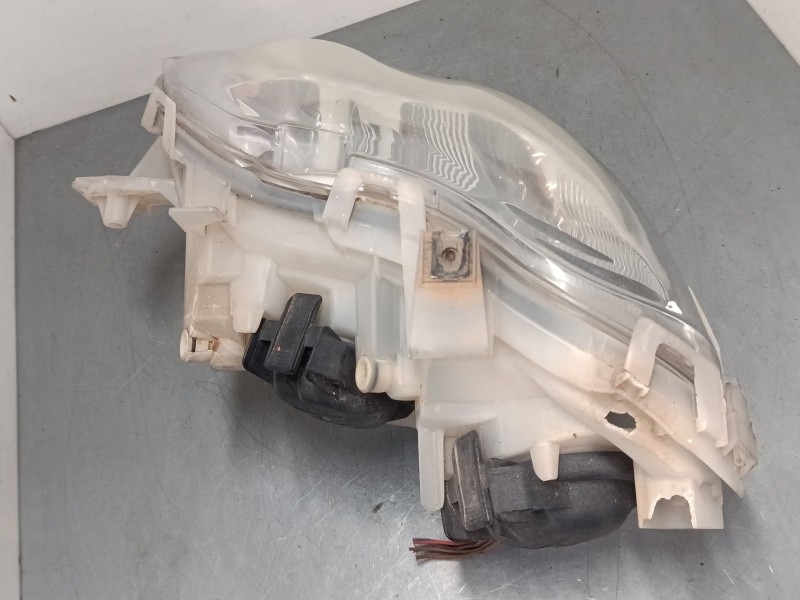 Recambio de faro derecho para smart fortwo coupé (450) 0.7 (450.352, 450.332) referencia OEM IAM 0301169202  