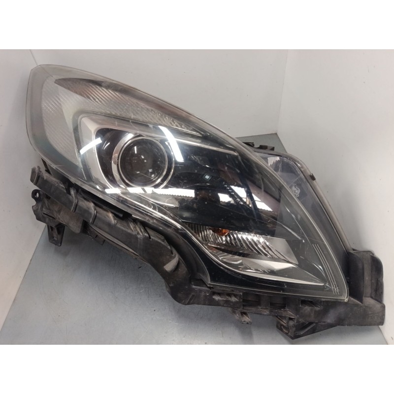 Recambio de faro derecho para opel zafira tourer c (p12) 2.0 cdti (75) referencia OEM IAM 13399859RH 030126320200 