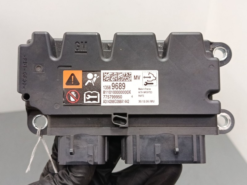 Recambio de centralita airbag para opel zafira tourer c (p12) 2.0 cdti (75) referencia OEM IAM 13589689 775799950 