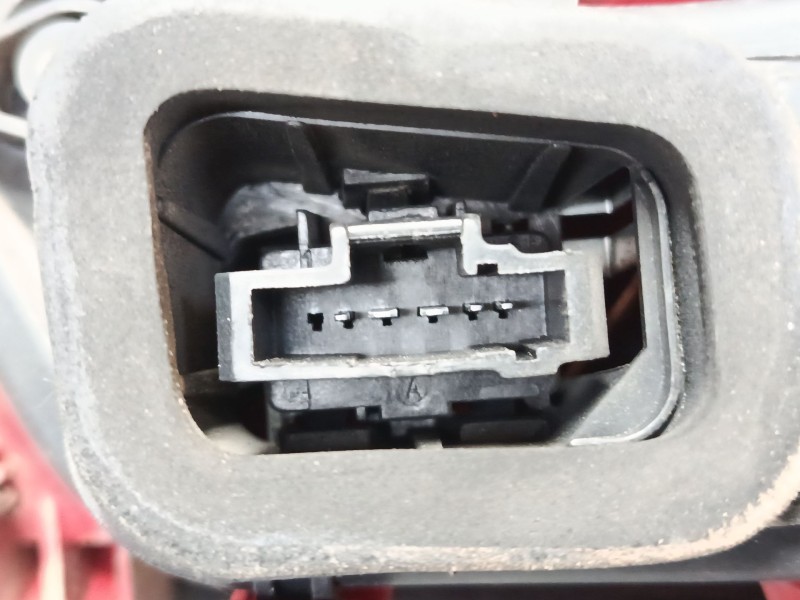 Recambio de piloto trasero derecho para peugeot 3008 i monospace (0u_) 1.6 hdi referencia OEM IAM 9683460780  