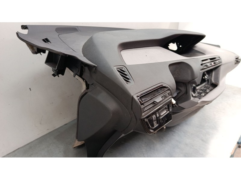 Recambio de salpicadero para citroën c4 picasso ii 1.6 hdi 90 referencia OEM IAM   