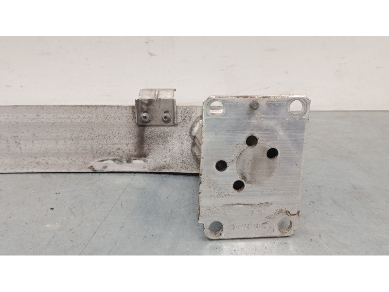 Recambio de refuerzo paragolpes delantero para citroën c4 picasso ii 1.6 hdi 90 referencia OEM IAM 9675941580  