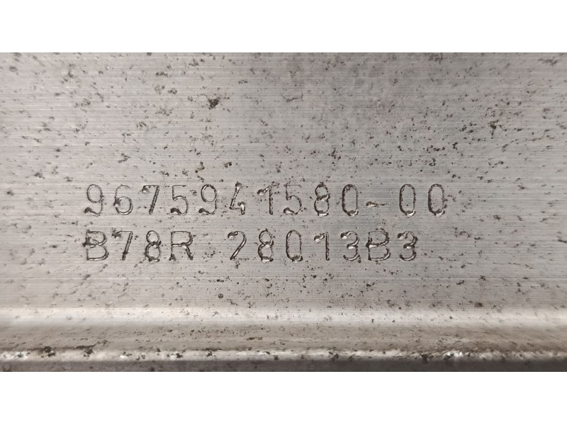 Recambio de refuerzo paragolpes delantero para citroën c4 picasso ii 1.6 hdi 90 referencia OEM IAM 9675941580  