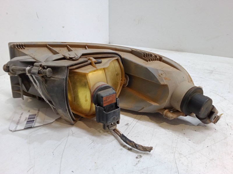 Recambio de faro antiniebla derecho para skoda superb ii station wagon (3t5) 2.0 tdi 16v referencia OEM IAM    Recambio de faro antiniebla derecho para skoda superb ii station wagon (3t5) 2.0 tdi 16v referencia OEM IAM