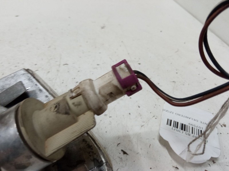 Recambio de intermitente delantero izquierdo para volkswagen passat b5 (3b2) 1.9 tdi referencia OEM IAM 084411516LF  