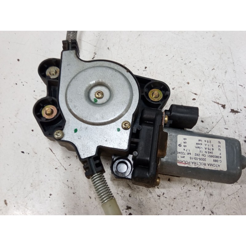 Recambio de elevalunas delantero derecho para fiat panda / panda classic (169_) 1.2 (169.axb11, 169.axb1a) referencia OEM IAM 48