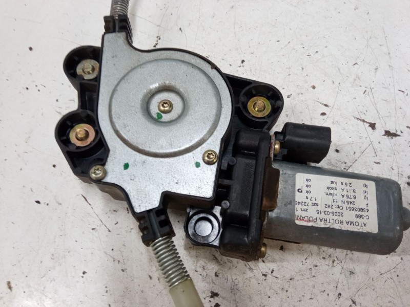 Recambio de elevalunas delantero derecho para fiat panda / panda classic (169_) 1.2 (169.axb11, 169.axb1a) referencia OEM IAM 48