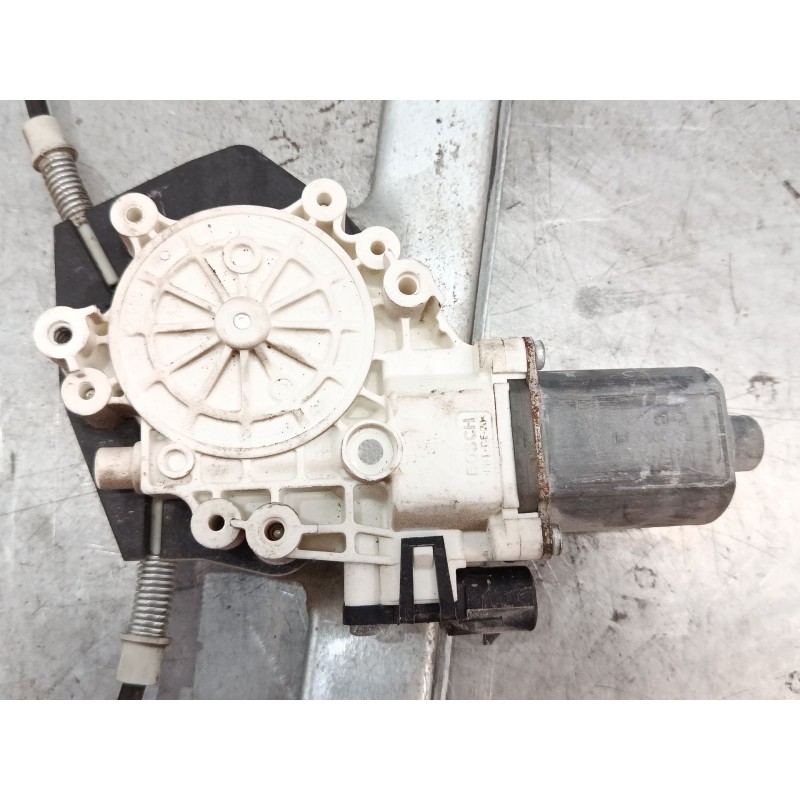 Recambio de elevalunas electrico delantero derecho para mitsubishi colt vi (z3_a, z2_a) 1.3 (z21a) referencia OEM IAM 5713A134  