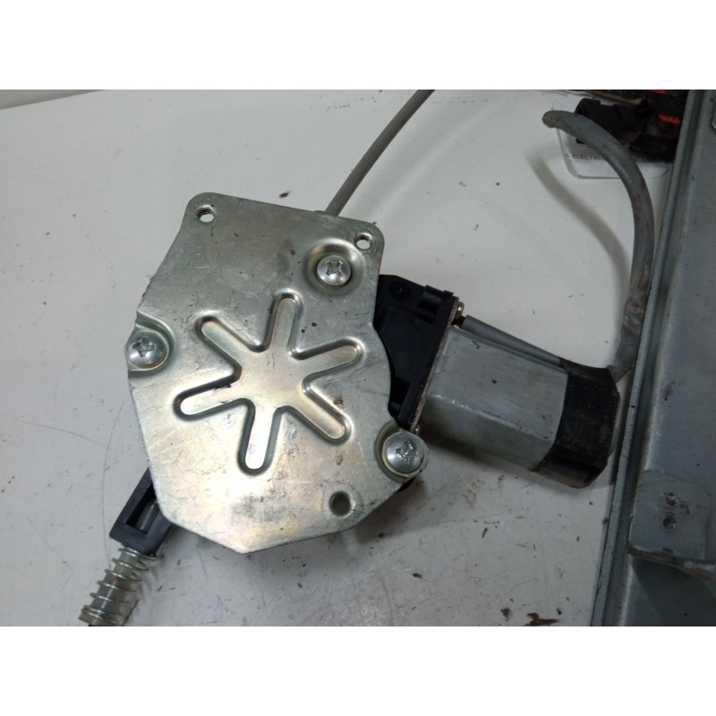 Recambio de elevalunas electrico delantero izquierdo para jeep grand cherokee ii (wj, wg) 2.7 crd 4x4 referencia OEM IAM   