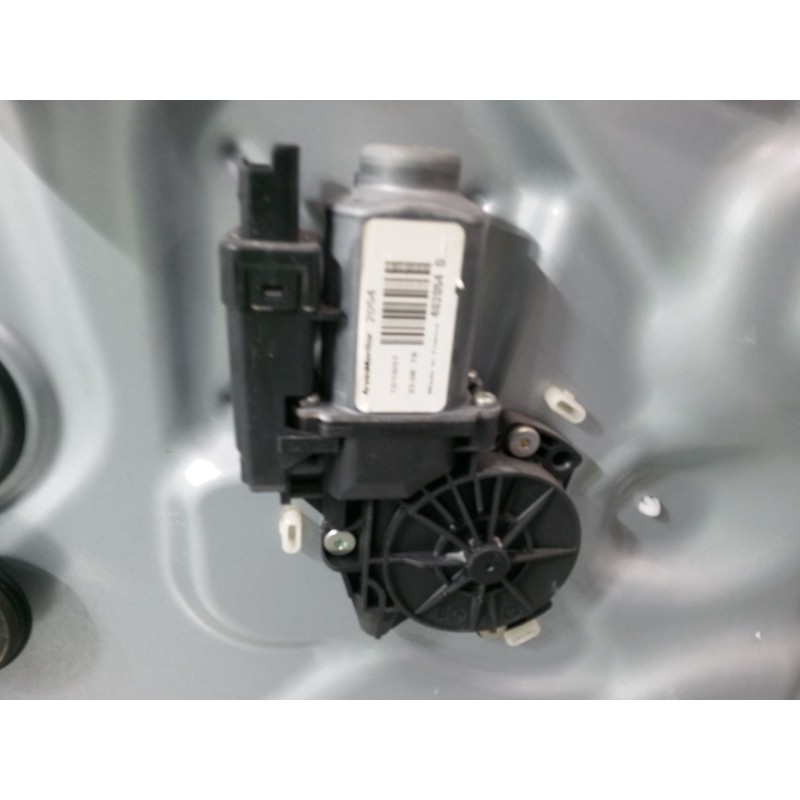 Recambio de elevalunas electrico delantero derecho para kia cee´d sw (ed) 2.0 crdi 140 referencia OEM IAM 824801H070  