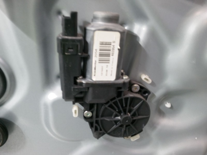 Recambio de elevalunas electrico delantero derecho para kia cee´d sw (ed) 2.0 crdi 140 referencia OEM IAM 824801H070  