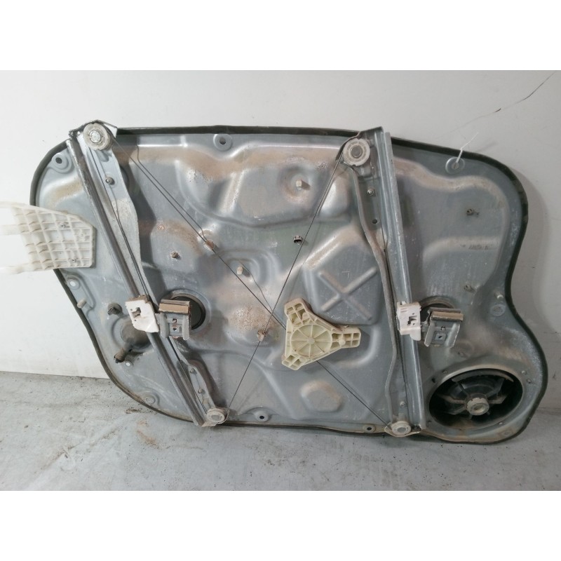 Recambio de elevalunas electrico delantero derecho para kia cee´d sw (ed) 2.0 crdi 140 referencia OEM IAM 824801H070  