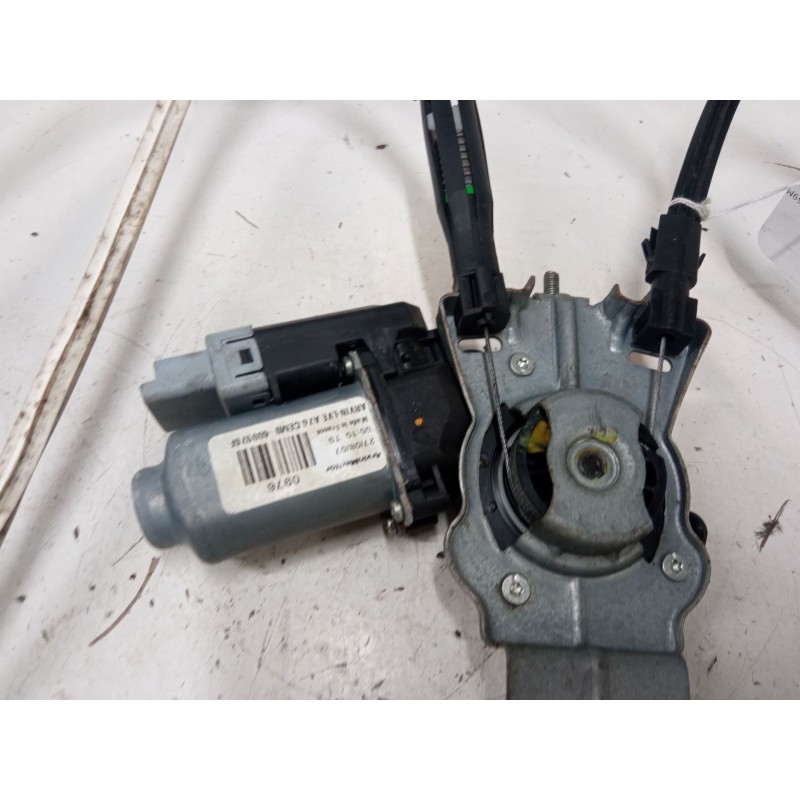 Recambio de elevalunas electrico delantero derecho para peugeot 207 cc (wd_) 1.6 16v turbo referencia OEM IAM 400976F  