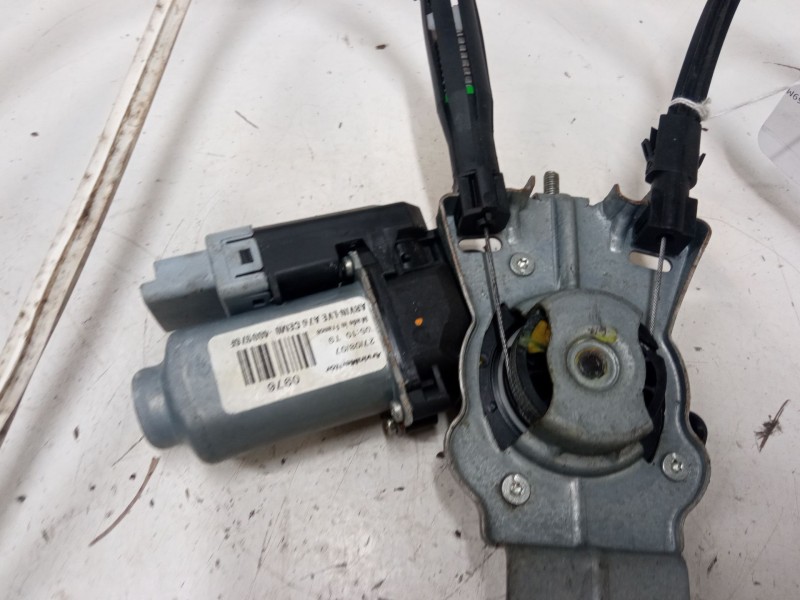 Recambio de elevalunas electrico delantero derecho para peugeot 207 cc (wd_) 1.6 16v turbo referencia OEM IAM 400976F  