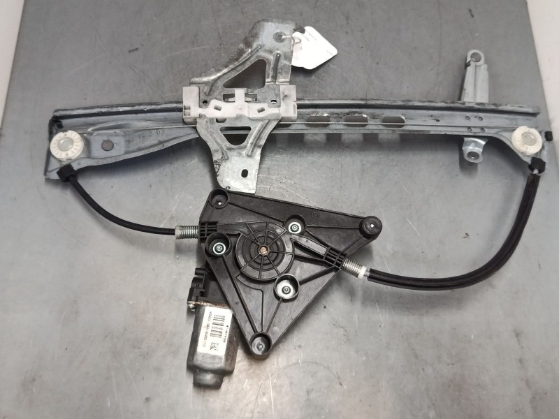 Recambio de elevalunas electrico delantero derecho para peugeot 108 1.2 referencia OEM IAM 402662A  