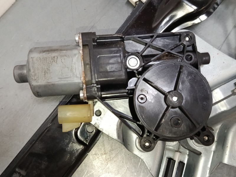 Recambio de elevalunas electrico delantero derecho para chevrolet orlando (j309) 2.0 d referencia OEM IAM   