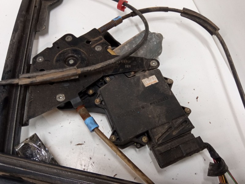 Recambio de elevalunas electrico delantero izquierdo para volkswagen golf iii cabriolet (1e7) 1.8 referencia OEM IAM   