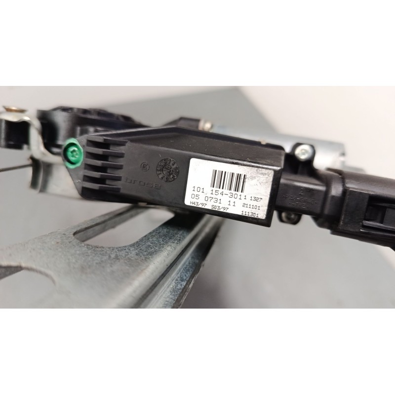 Recambio de elevalunas electrico delantero derecho para mercedes-benz clase a (w168) a 160 (168.033, 168.133) referencia OEM IAM