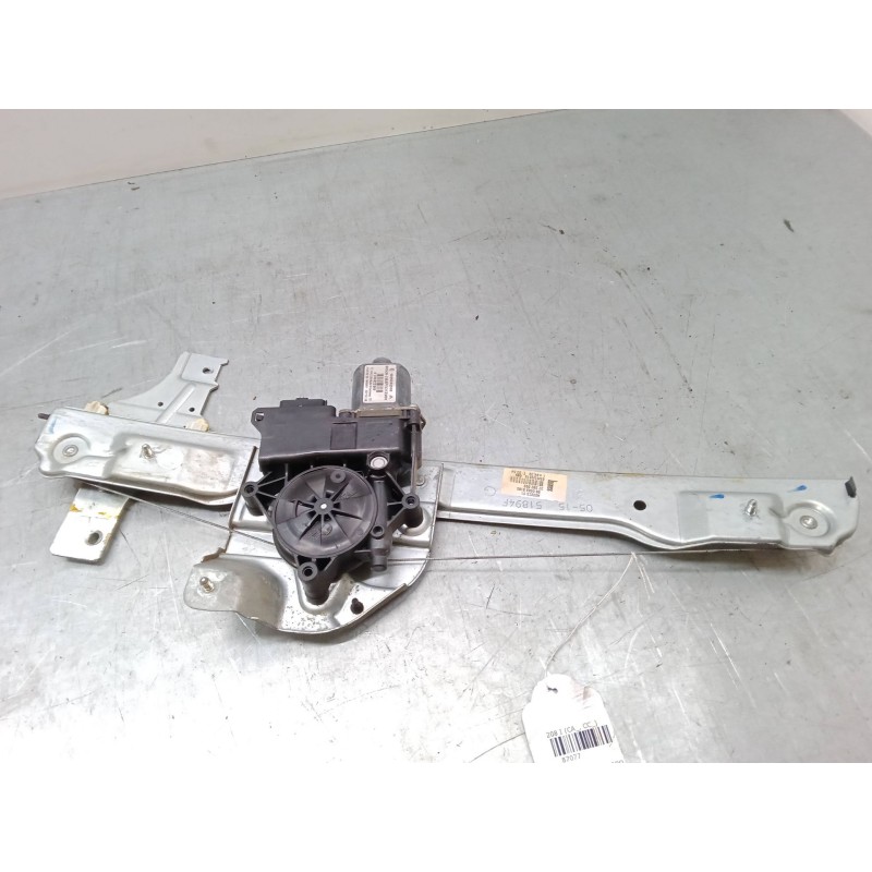 Recambio de elevalunas electrico delantero izquierdo para peugeot 208 i (ca_, cc_) 1.2 vti 82 referencia OEM IAM 9806088180  