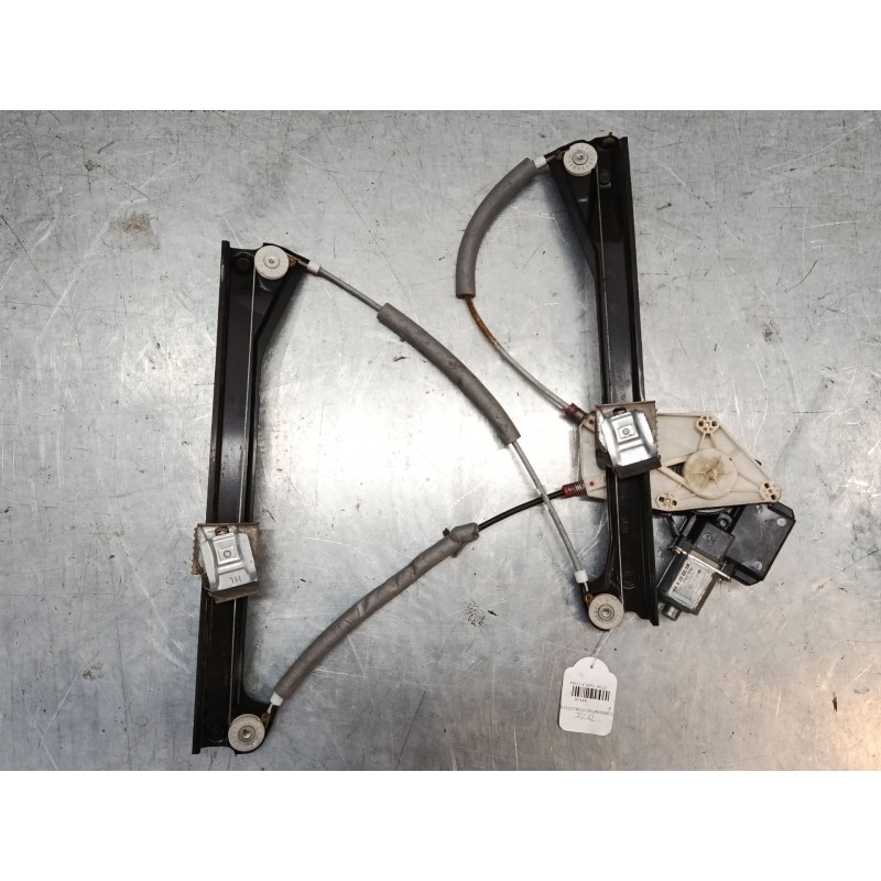 Recambio de elevalunas electrico delantero izquierdo para volkswagen polo v (6r1, 6c1) 1.4 tdi referencia OEM IAM 0130822531  