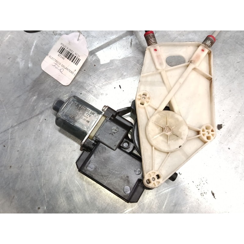 Recambio de elevalunas electrico delantero izquierdo para volkswagen polo v (6r1, 6c1) 1.4 tdi referencia OEM IAM 0130822531  