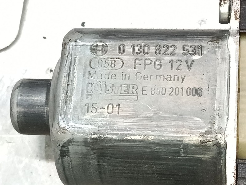 Recambio de elevalunas electrico delantero izquierdo para volkswagen polo v (6r1, 6c1) 1.4 tdi referencia OEM IAM 0130822531  