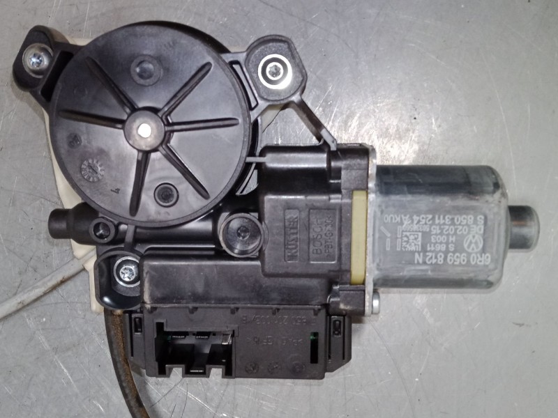 Recambio de elevalunas electrico trasero derecho para volkswagen polo v (6r1, 6c1) 1.4 tdi referencia OEM IAM 6R0959812N  