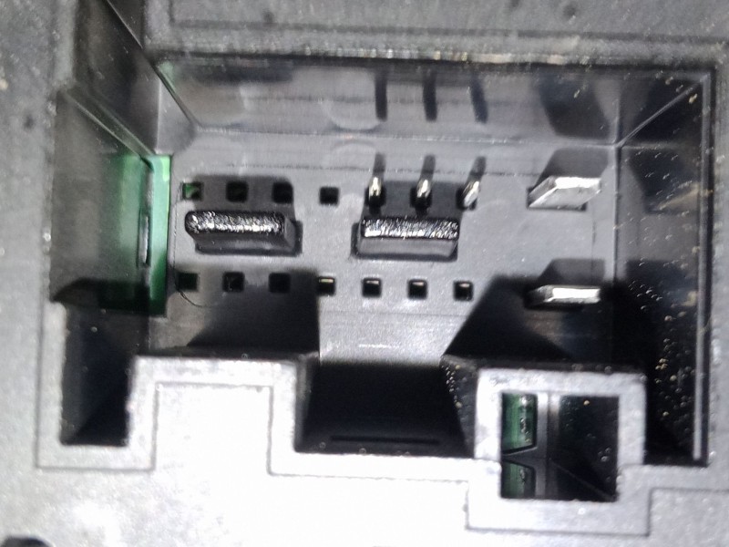 Recambio de elevalunas electrico trasero izquierdo para volkswagen polo v (6r1, 6c1) 1.4 tdi referencia OEM IAM 6R0959811N  