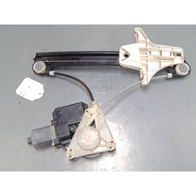 Recambio de elevalunas electrico trasero izquierdo para volkswagen polo v (6r1, 6c1) 1.4 tdi referencia OEM IAM 6R0959811N  