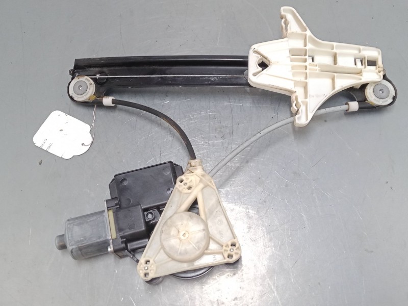 Recambio de elevalunas electrico trasero izquierdo para volkswagen polo v (6r1, 6c1) 1.4 tdi referencia OEM IAM 6R0959811N  