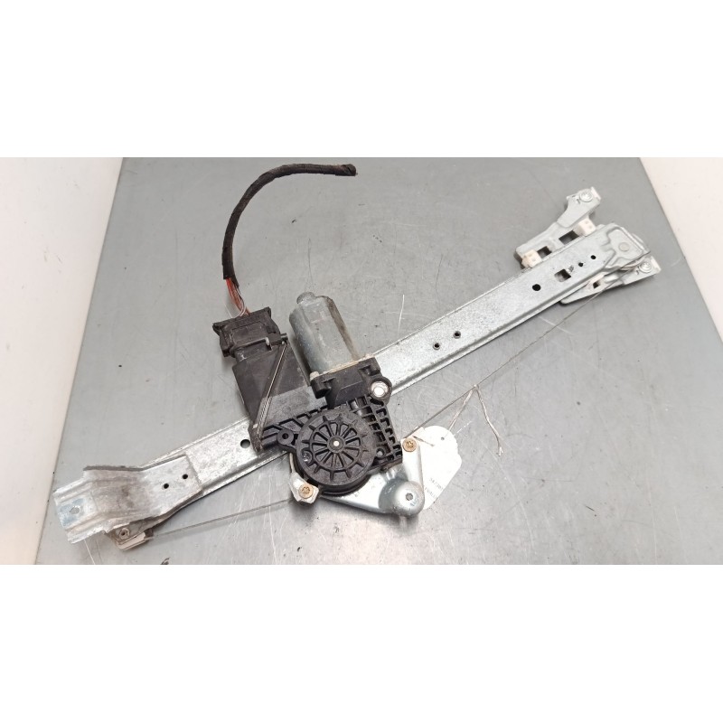 Recambio de elevalunas electrico trasero izquierdo para mercedes-benz clase a (w168) a 160 (168.033, 168.133) referencia OEM IAM