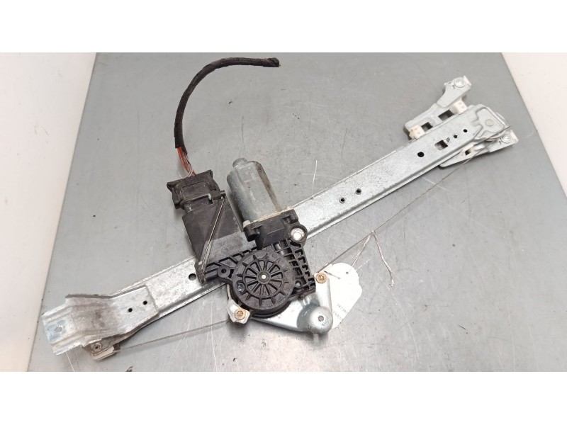 Recambio de elevalunas electrico trasero izquierdo para mercedes-benz clase a (w168) a 160 (168.033, 168.133) referencia OEM IAM