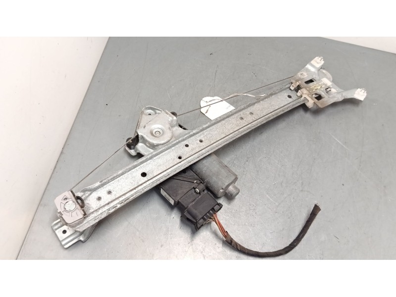Recambio de elevalunas electrico trasero izquierdo para mercedes-benz clase a (w168) a 160 (168.033, 168.133) referencia OEM IAM