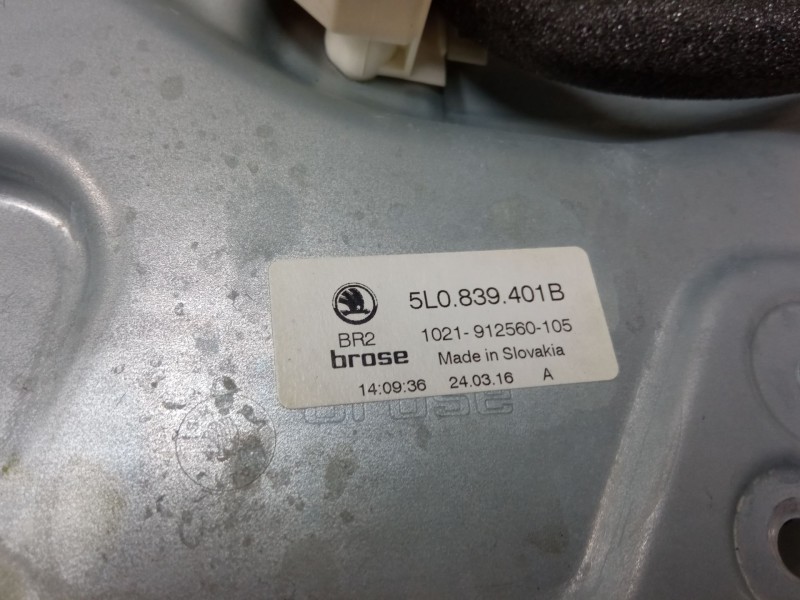 Recambio de elevalunas electrico trasero izquierdo para skoda yeti (5l) 2.0 tdi referencia OEM IAM 5L0839401B  