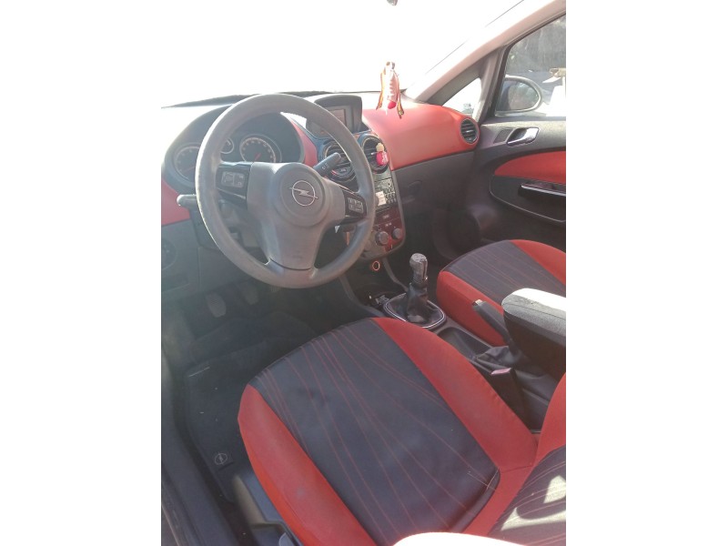 opel corsa d (s07) del año 2007