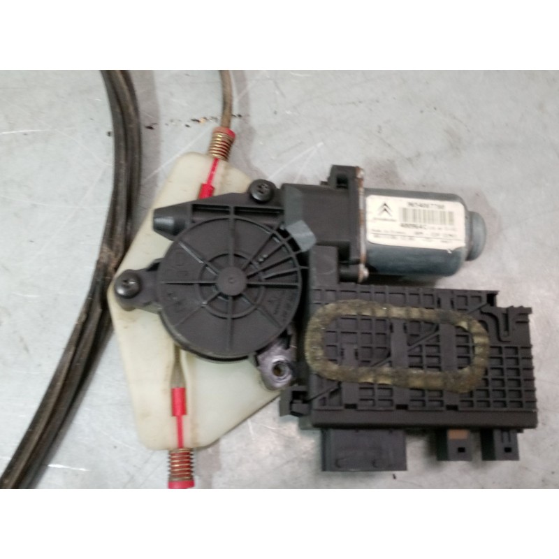 Recambio de elevalunas electrico delantero derecho para citroën c4 picasso i monospace (ud_) 1.6 hdi referencia OEM IAM 96540877