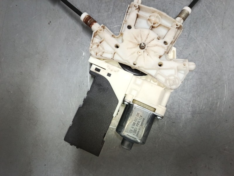 Recambio de elevalunas electrico delantero derecho para peugeot 407 (6d_) 1.6 hdi 110 (6d9hzc, 6d9hyc) referencia OEM IAM 964489