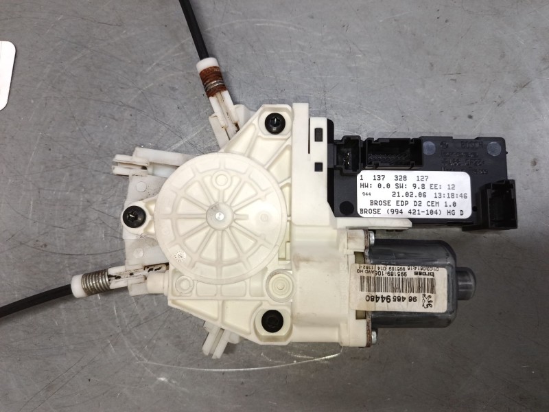Recambio de elevalunas electrico delantero derecho para peugeot 407 (6d_) 1.6 hdi 110 (6d9hzc, 6d9hyc) referencia OEM IAM 964489