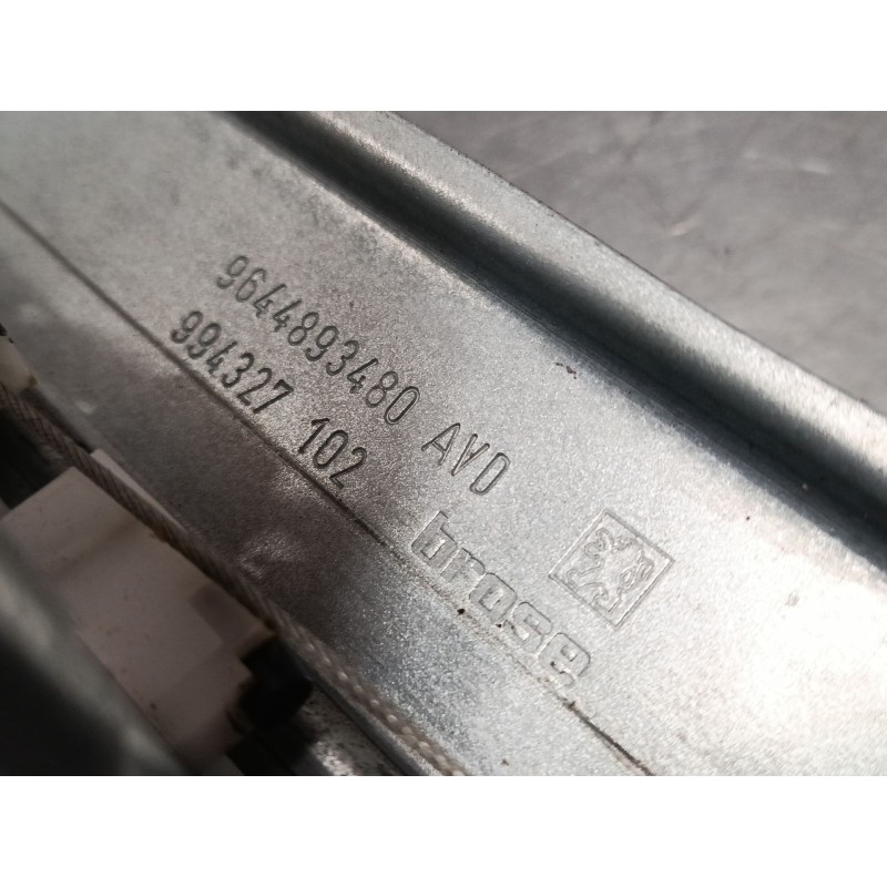 Recambio de elevalunas electrico delantero derecho para peugeot 407 (6d_) 1.6 hdi 110 (6d9hzc, 6d9hyc) referencia OEM IAM 964489