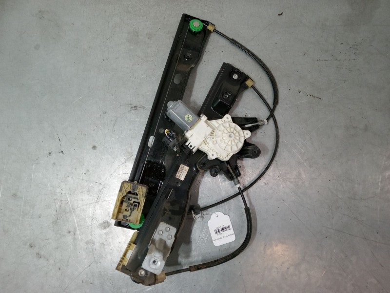 Recambio de elevalunas electrico delantero derecho para ford focus iii 1.6 tdci referencia OEM IAM A23200BB  