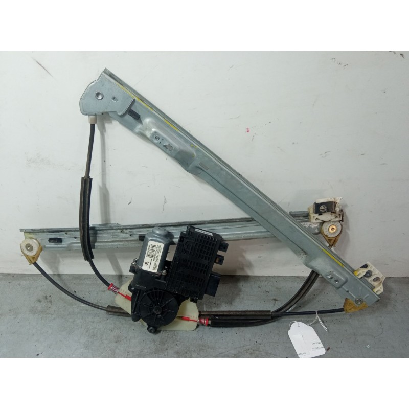Recambio de elevalunas electrico delantero derecho para citroën c4 grand picasso i (ua_) 2.0 hdi 138 referencia OEM IAM 96824955
