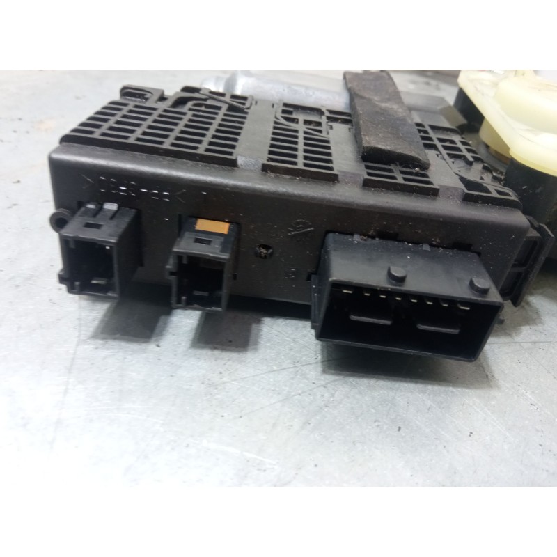 Recambio de elevalunas electrico delantero derecho para citroën c4 grand picasso i (ua_) 2.0 hdi 138 referencia OEM IAM 96824955