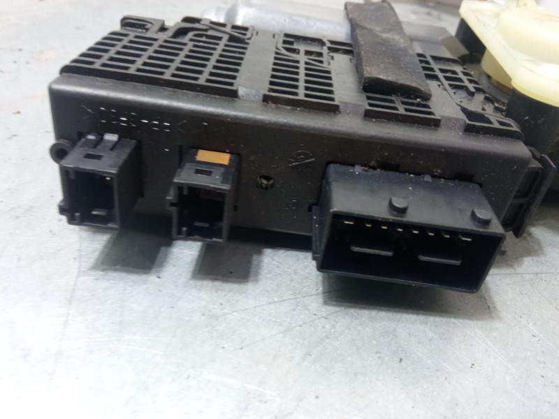 Recambio de elevalunas electrico delantero derecho para citroën c4 grand picasso i (ua_) 2.0 hdi 138 referencia OEM IAM 96824955