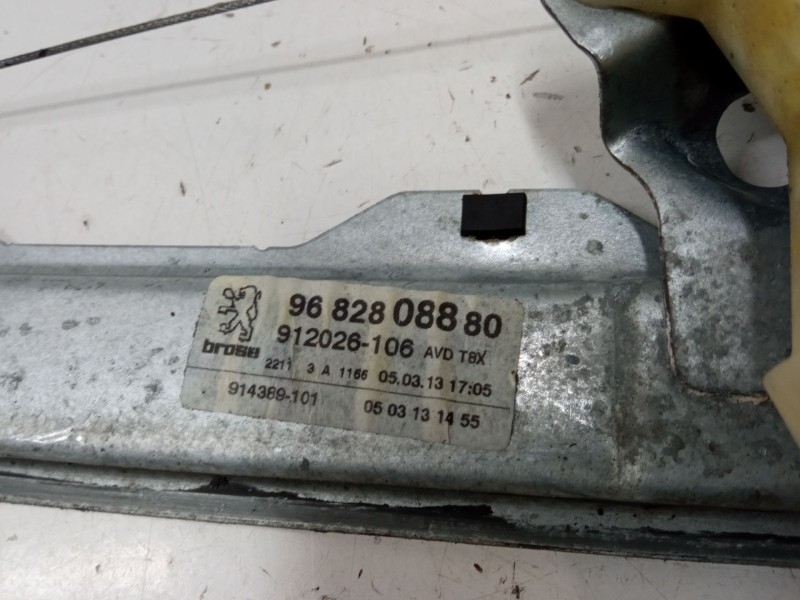 Recambio de elevalunas electrico delantero derecho para peugeot 3008 i monospace (0u_) 1.6 hdi 115 / bluehdi 115 referencia OEM 