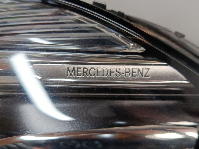 Recambio de faro izquierdo led para mercedes-benz clase a (w176) a 220 d (176.003) referencia OEM IAM A1769068900  