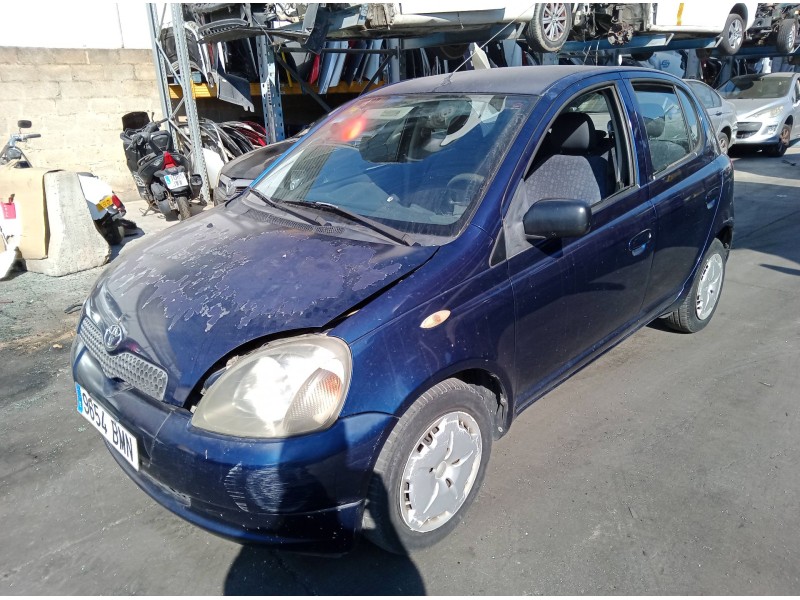 toyota yaris (_p1_) del año 2001